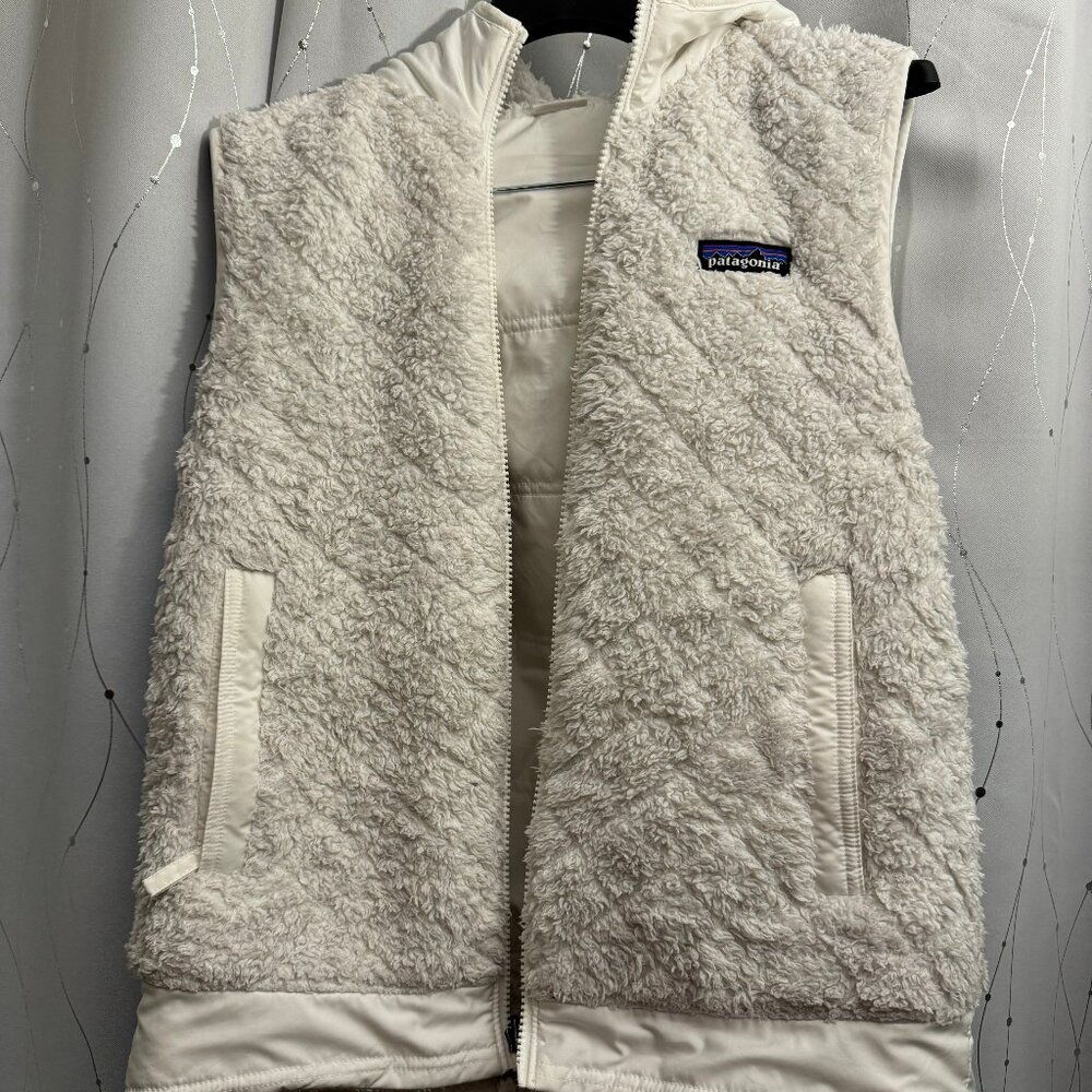 Patagonia Reversible White Fleece Vest - small